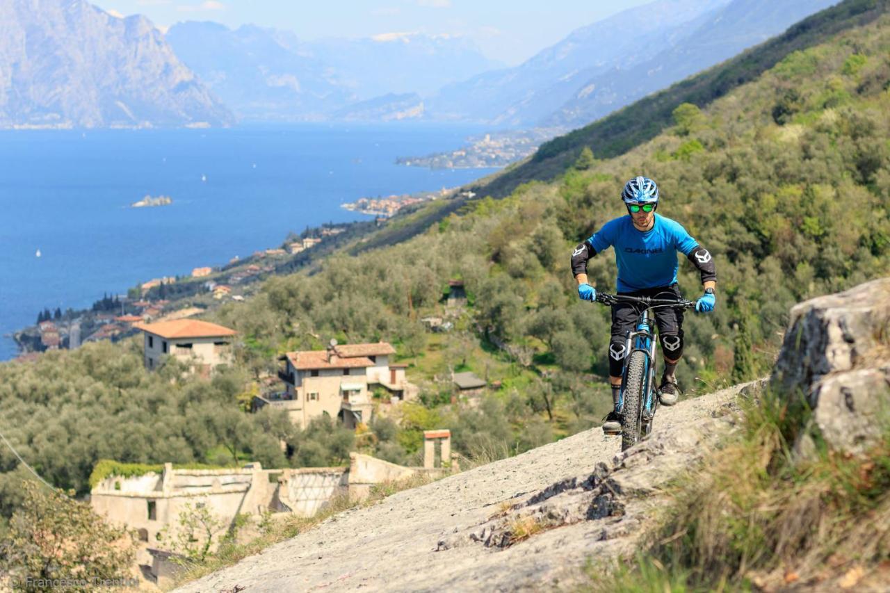 Hotel Danieli La Castellana Lago Di Garda Brenzone sul Garda Exterior foto